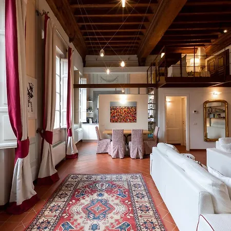 Appartamento Palazzo Orsucci Lucca